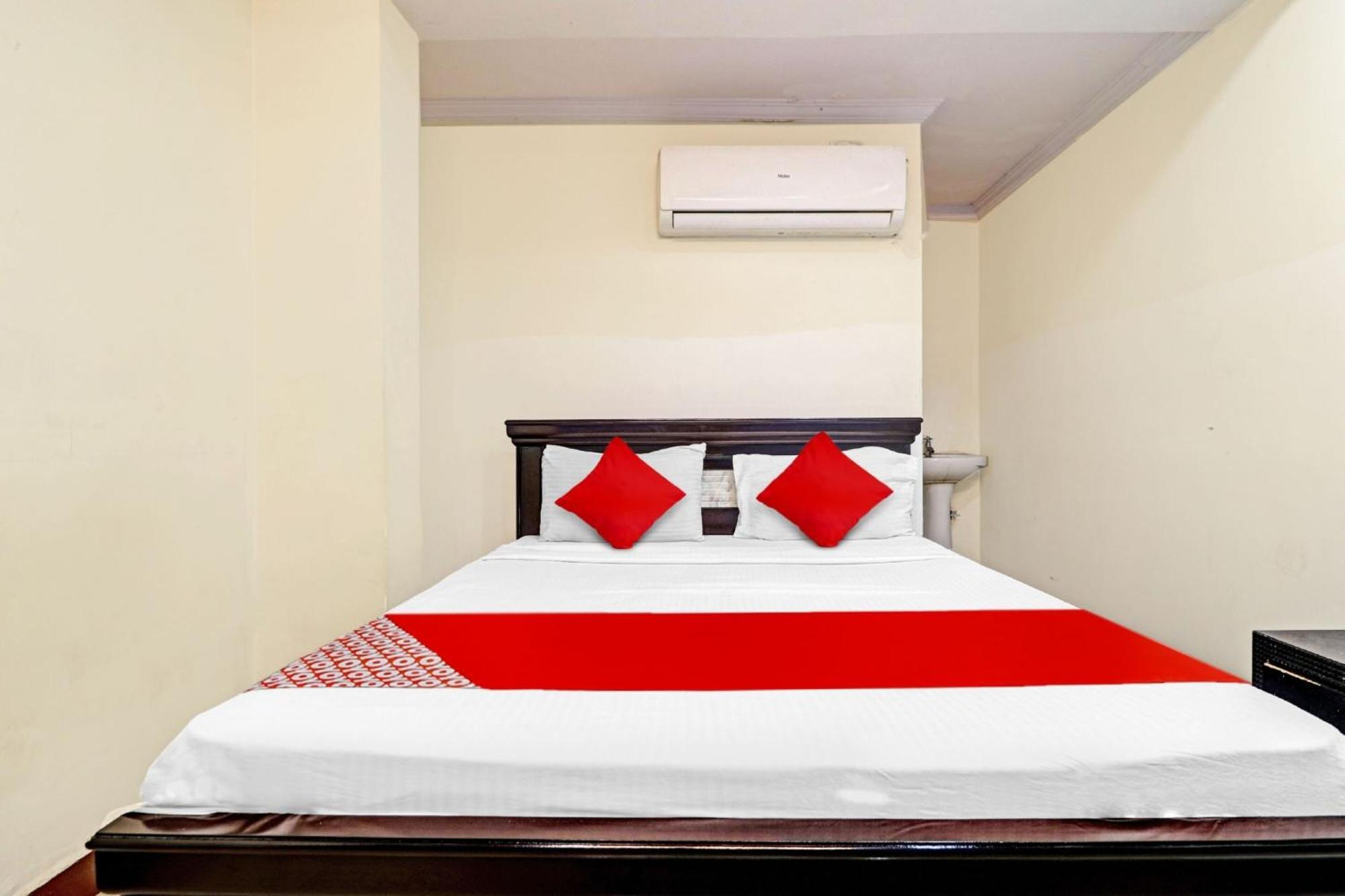 Collection O Sai Paradise Luxury Rooms Hyderabad Exterior foto